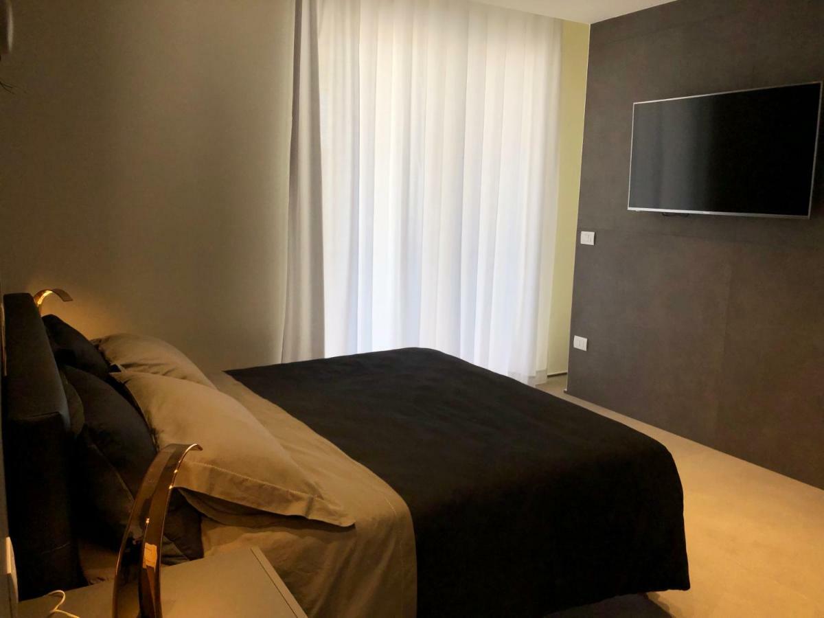 Golden Suites 50 Monopoli Εξωτερικό φωτογραφία